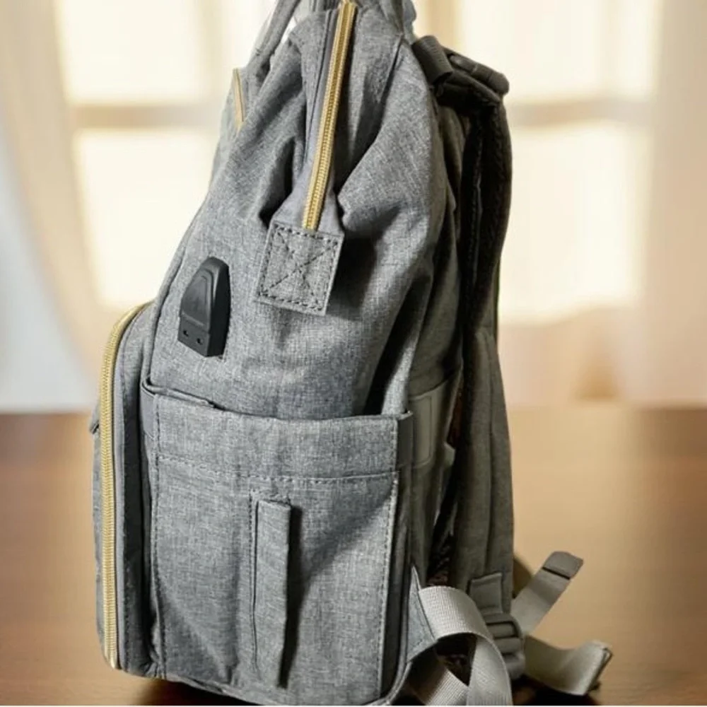 Lovevook cooler Backpack fits 24 pack grey 15 in H x 10 in wide xtra pockets EUC